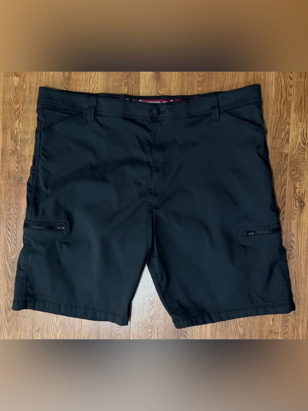 Men’s Wrangler Outdoor Performance Zip Cargo Shorts - Black - Size 44
